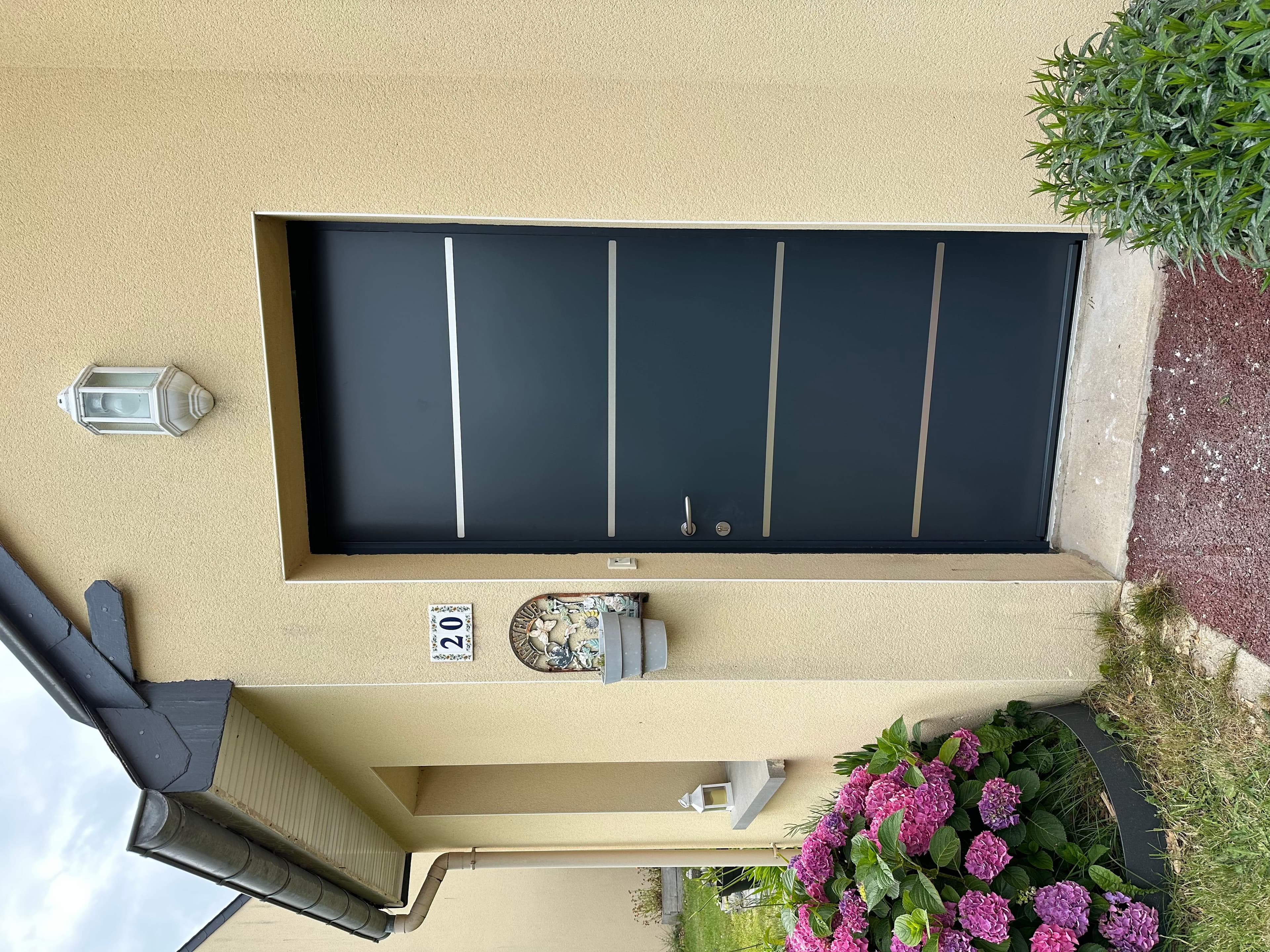Porte d'entrée monobloc aluminium