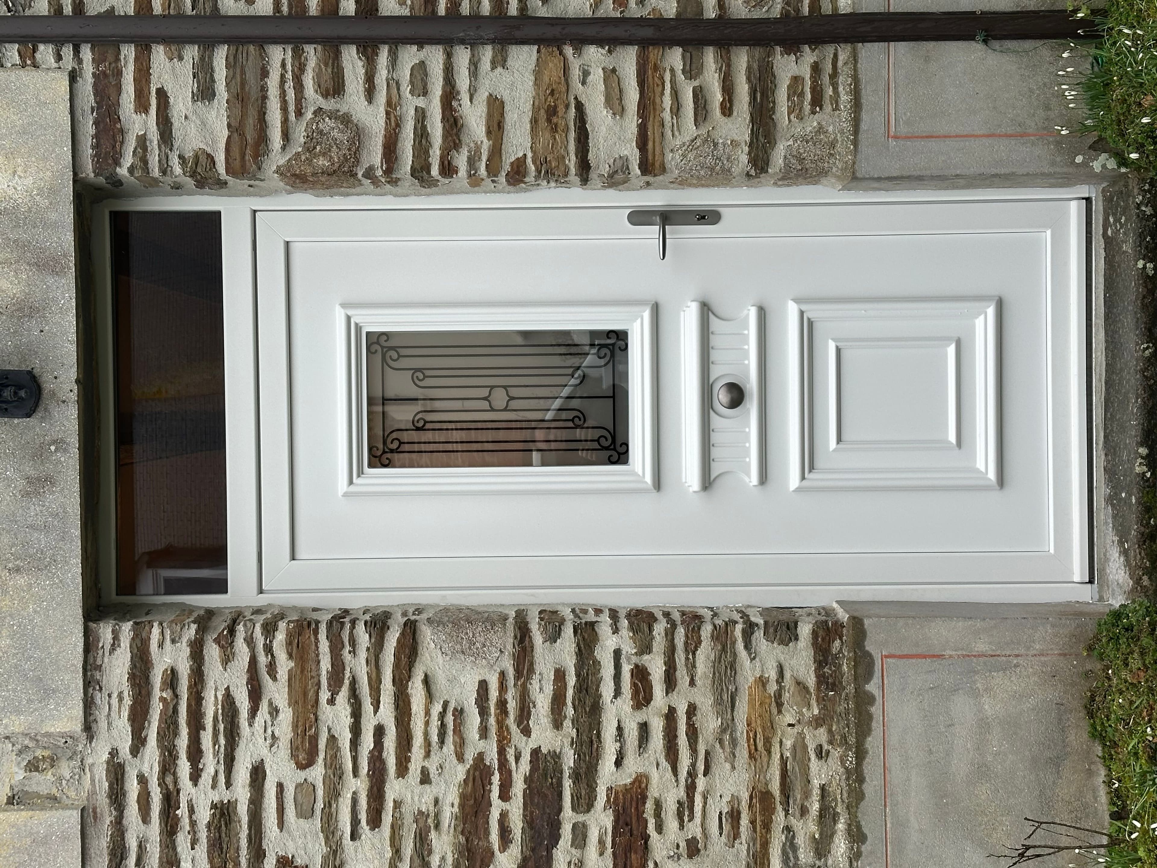 Porte d'entrée PVC avec imposte